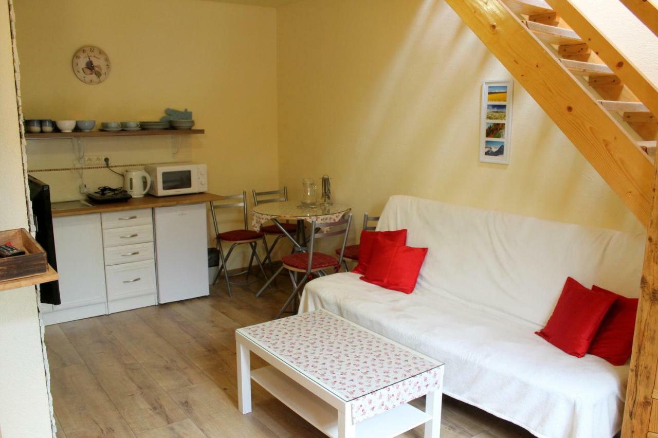Apartman Turista Павчіна-Легота Екстер'єр фото
